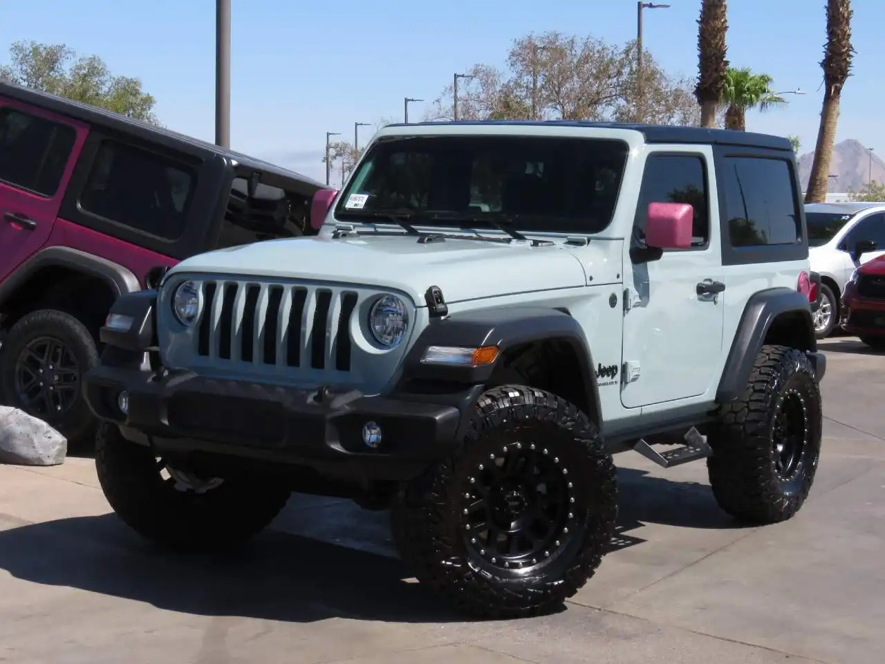 2023 Jeep Wrangler Sport S's photo