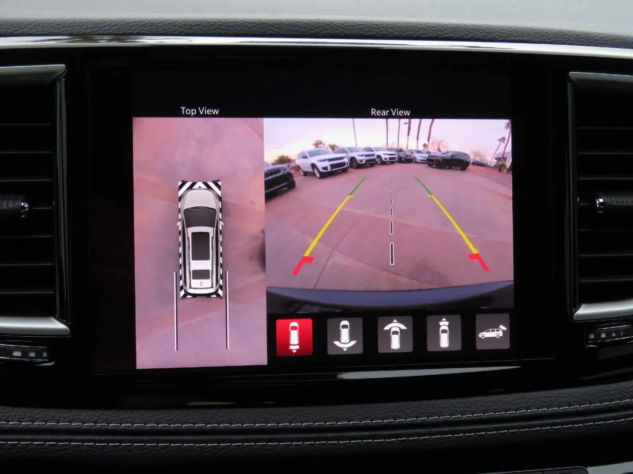 2026 Chrysler Pacifica Select photo 3