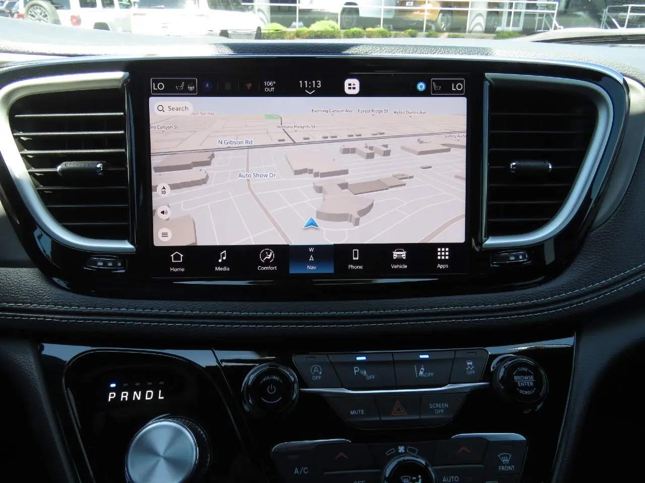 2027 Chrysler Pacifica Select photo 3