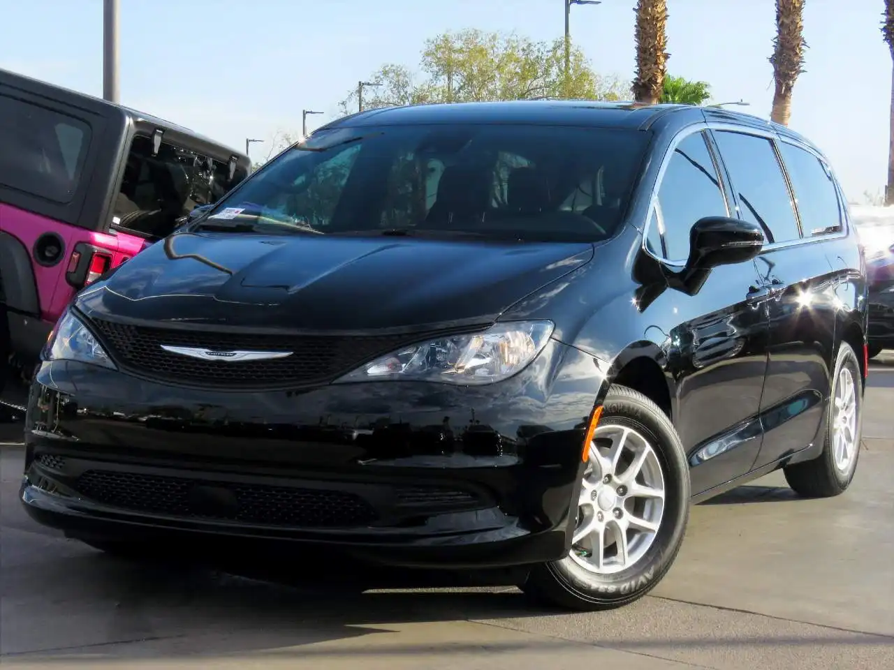 2027 Chrysler Voyager LX's photo