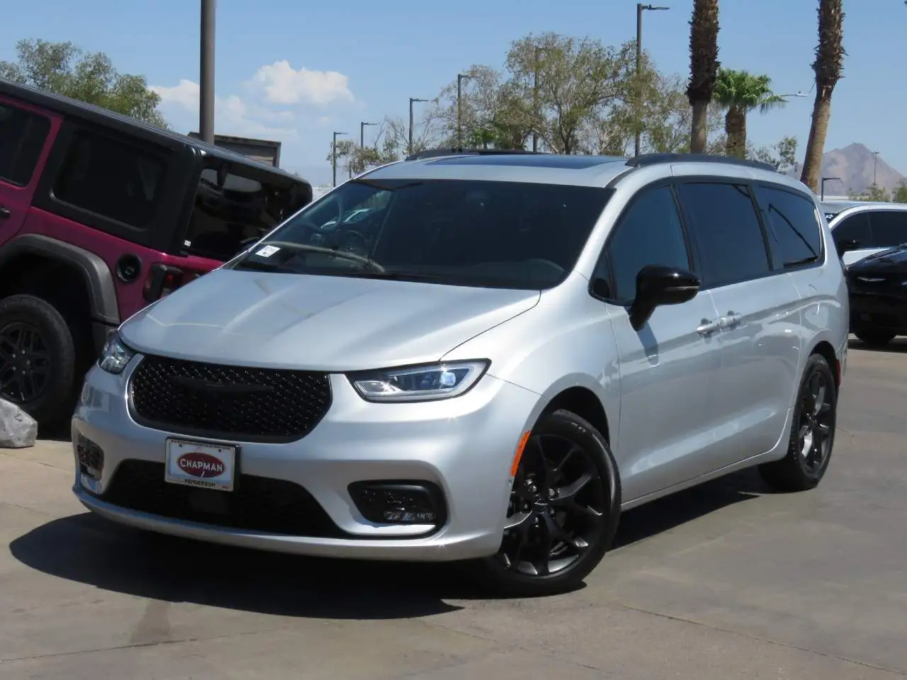 2024 Chrysler Pacifica Limited photo 1
