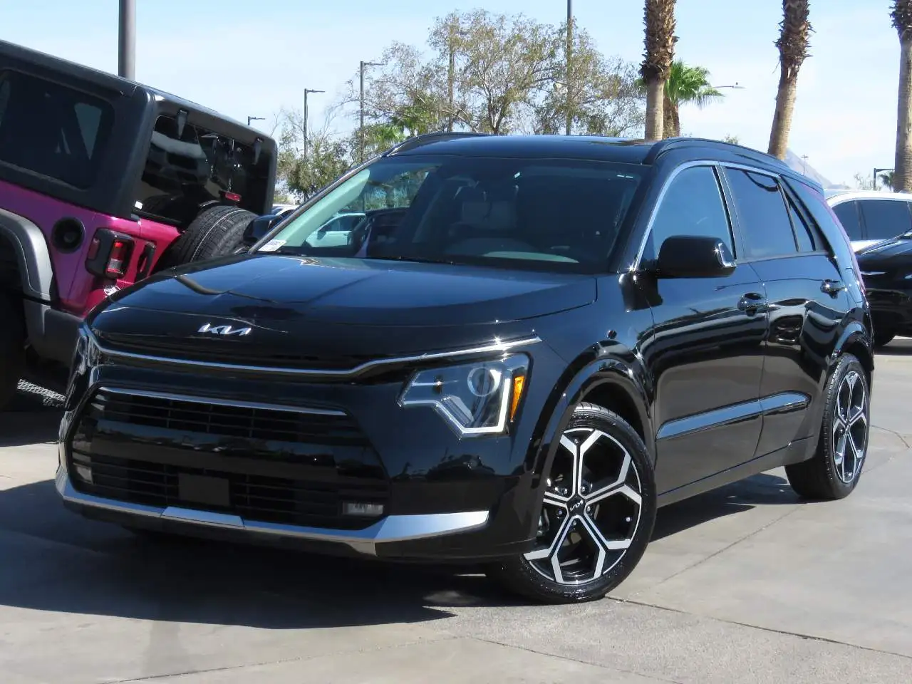 2023 Kia Niro EX Touring HEV's photo