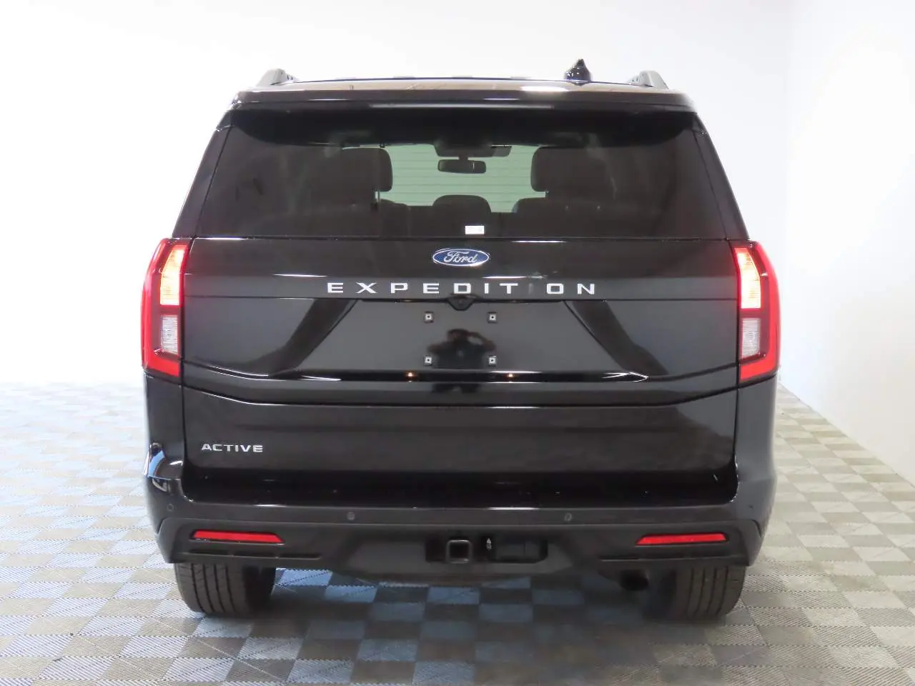2025 Ford Expedition Active photo 4