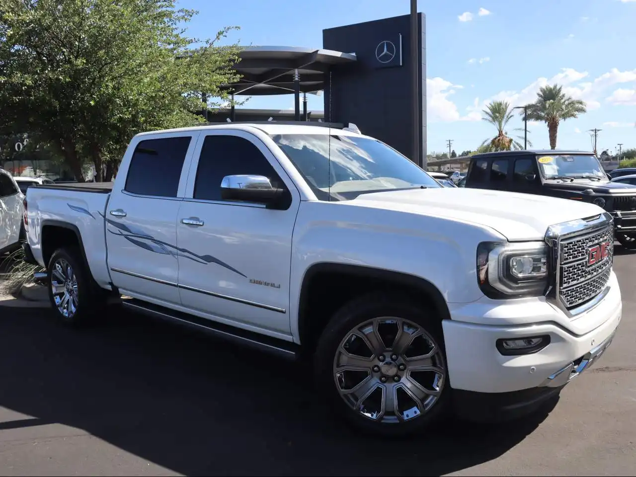 2018 GMC Sierra 4WD Crew Cab Short Box's photo