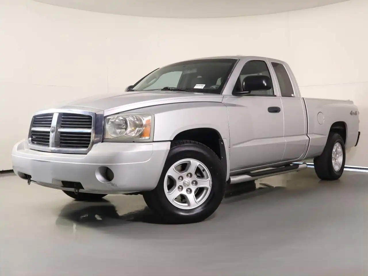 2007 Dodge Dakota SLT 4X4 Club Cab's photo