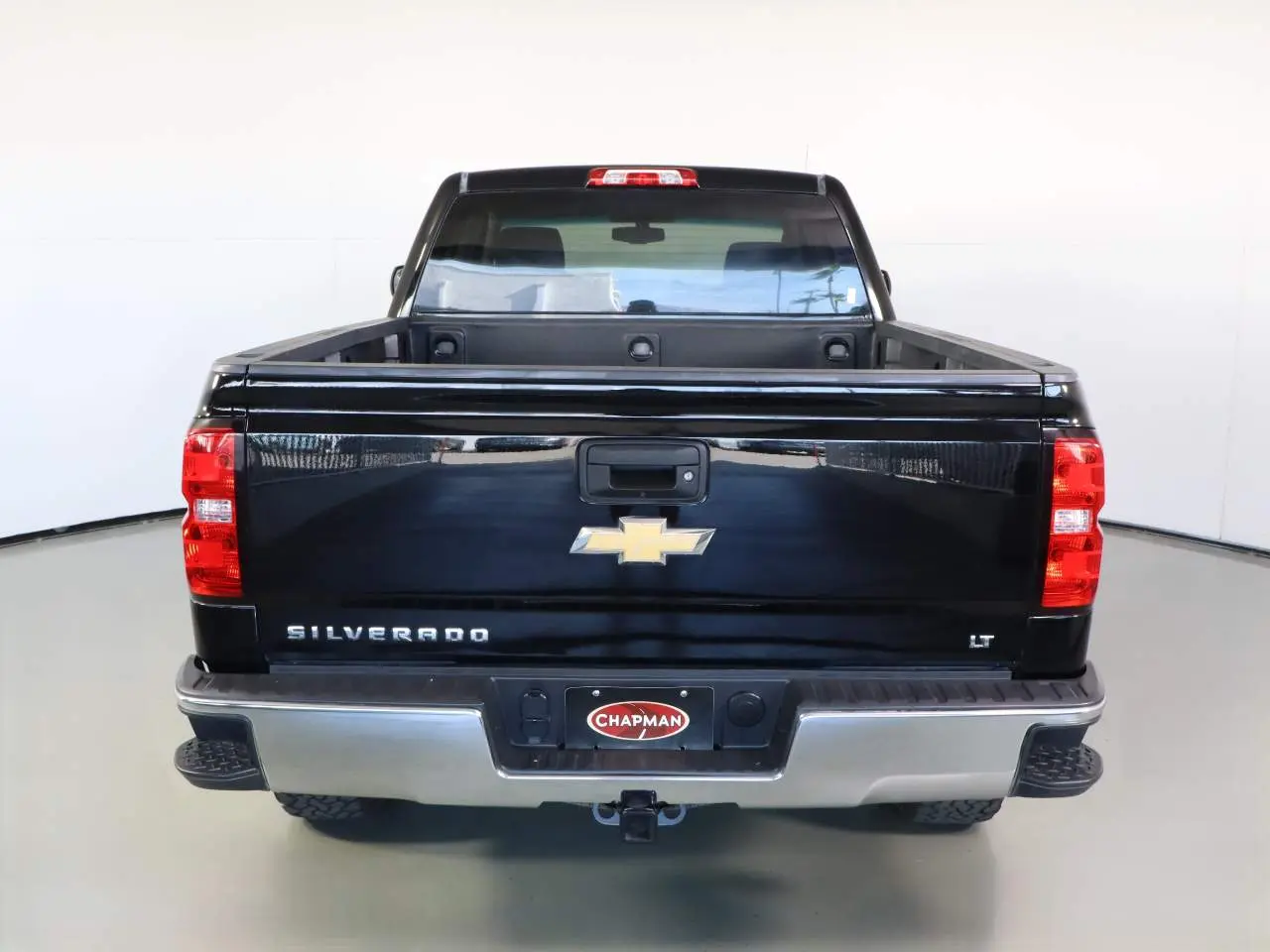 2017 Chevrolet Silverado 1500 LT Double Cab Std Box photo 3