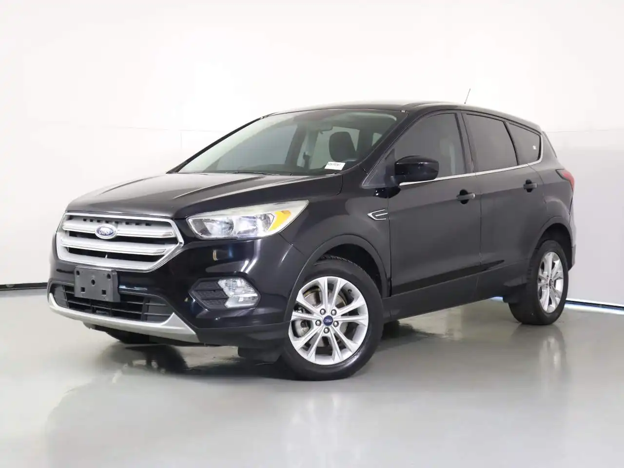 2019 Ford Escape SE's photo