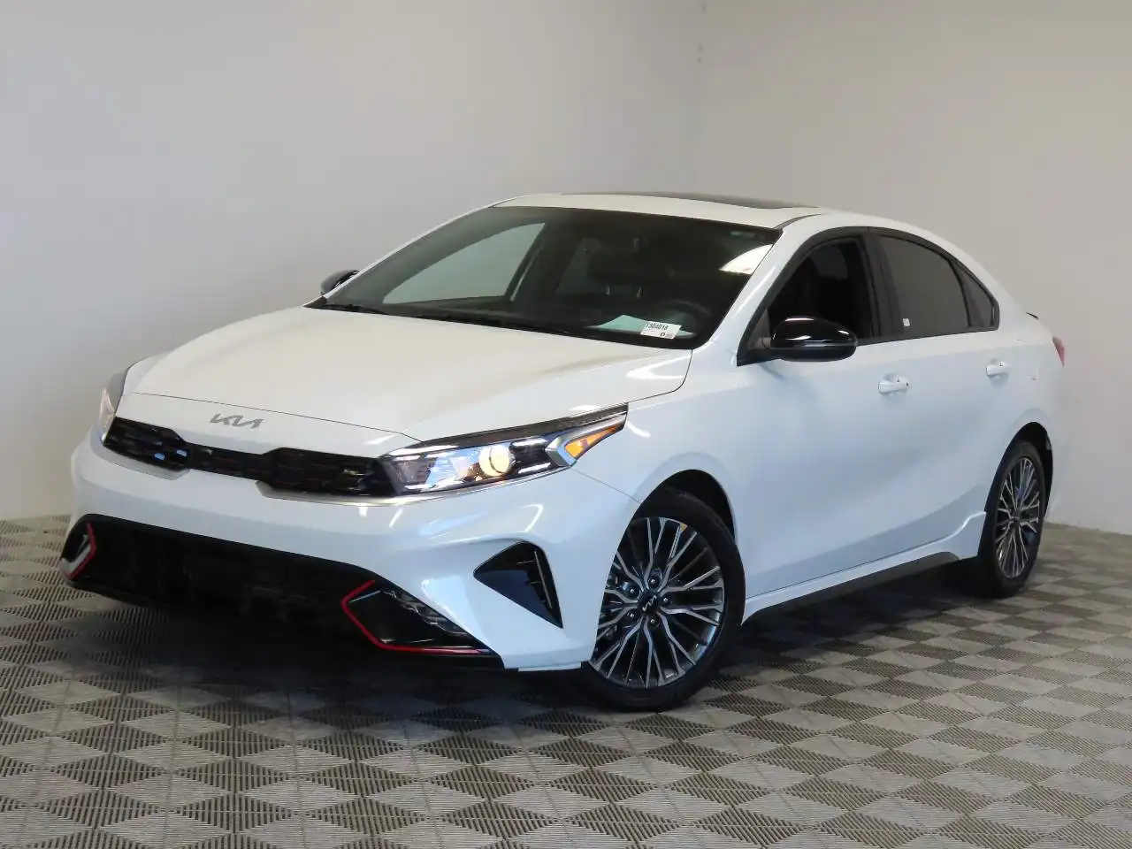 2024 Kia Forte GT-Line AT's photo