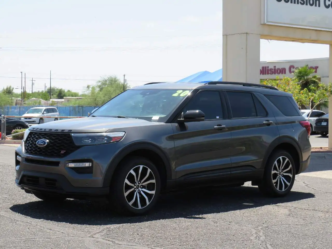 2020 Ford Explorer ST 4WD photo 1