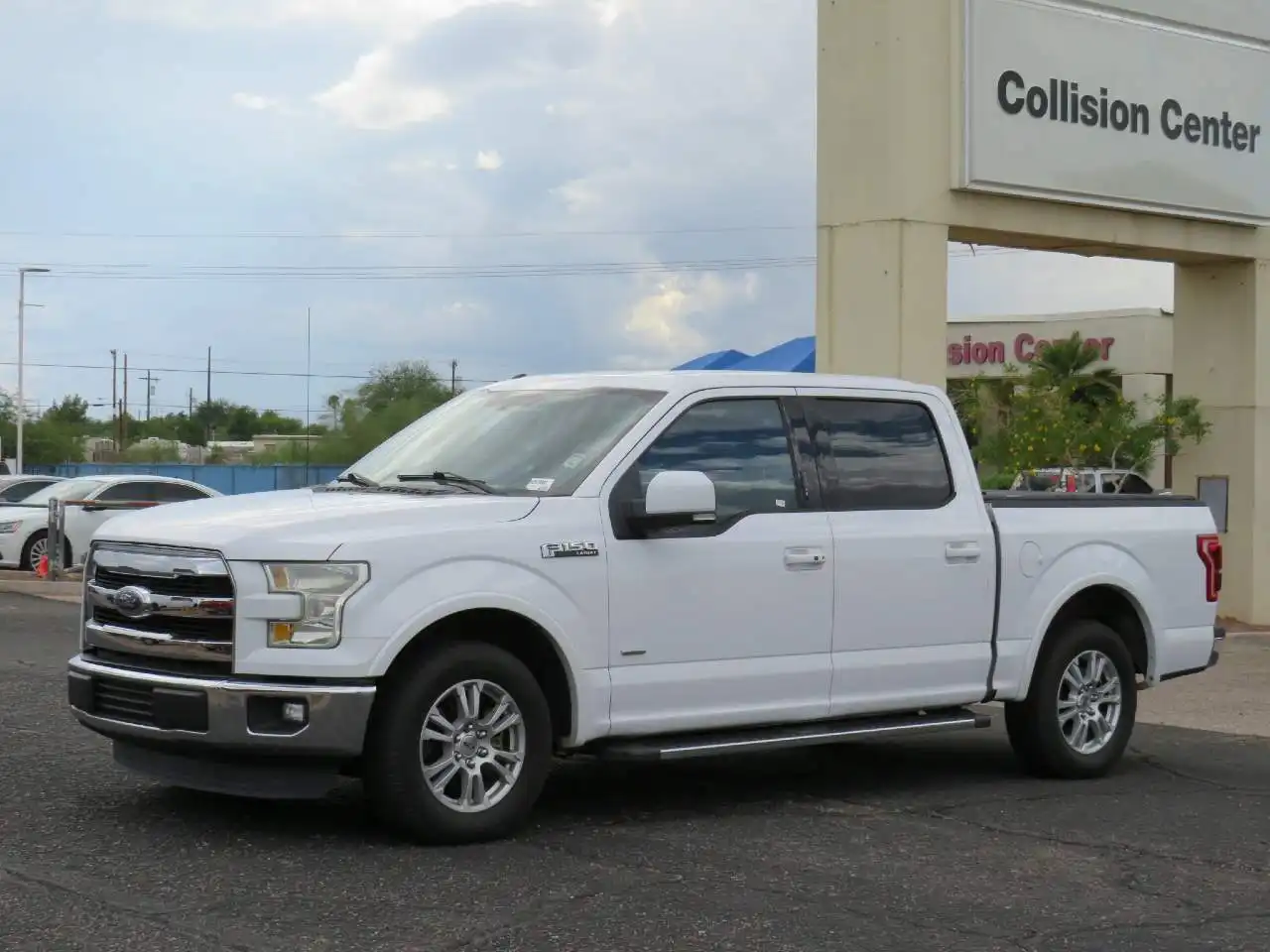 2015 Ford F-150 Lariat SuperCrew 145 in's photo