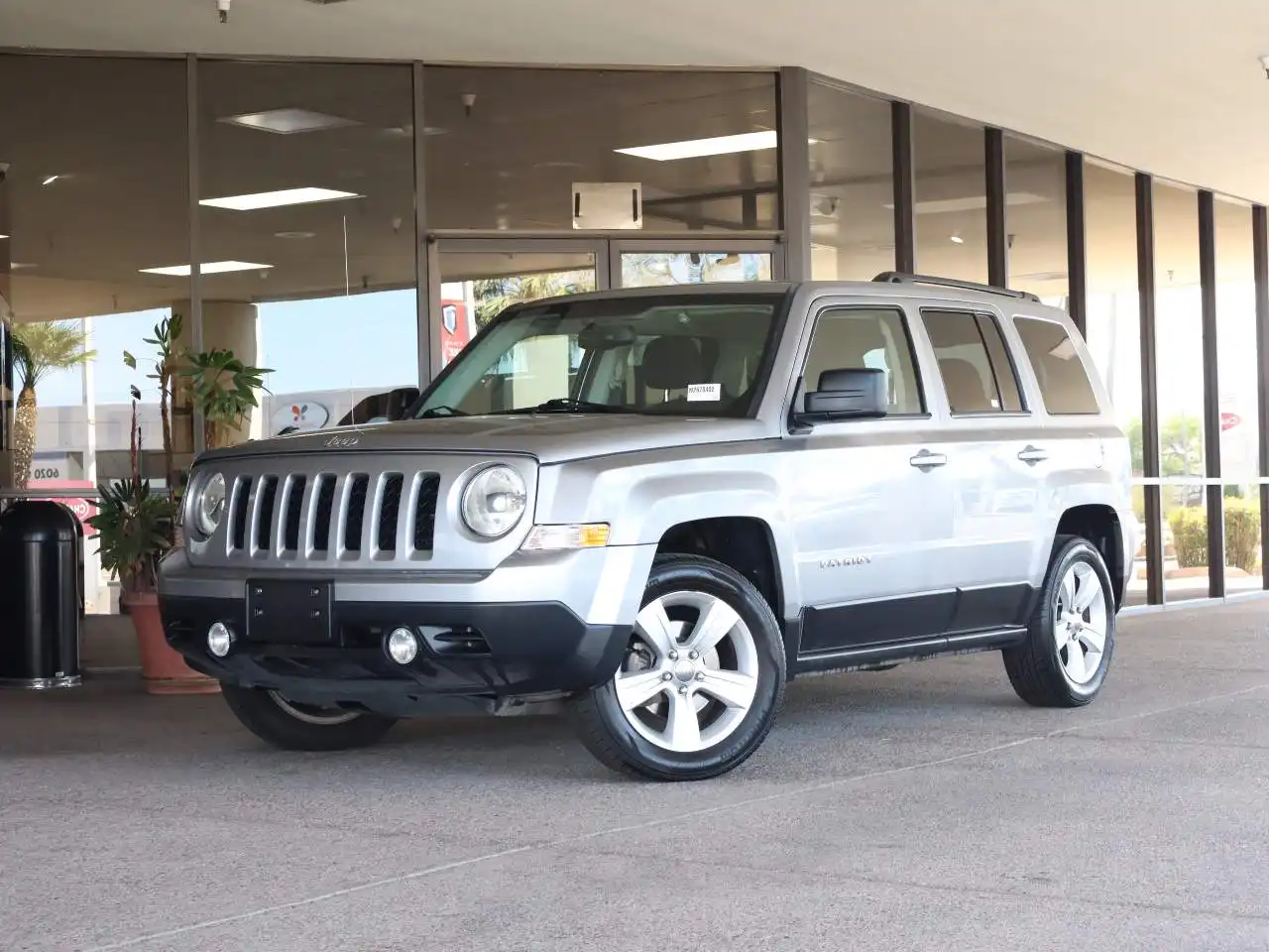 2016 Jeep Patriot Latitude's photo