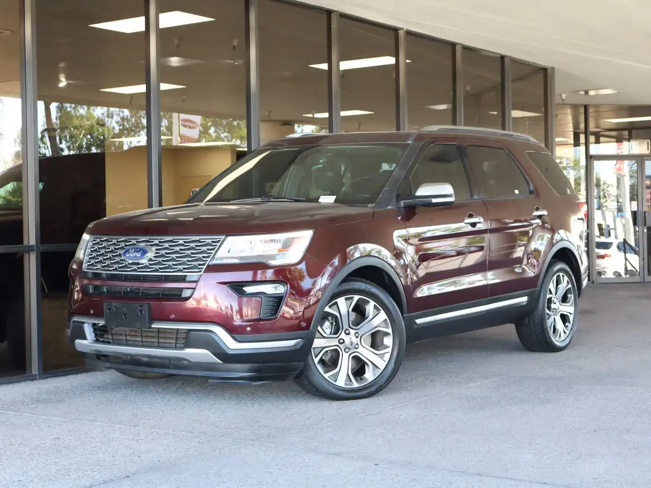 2018 Ford Explorer Platinum 4WD's photo