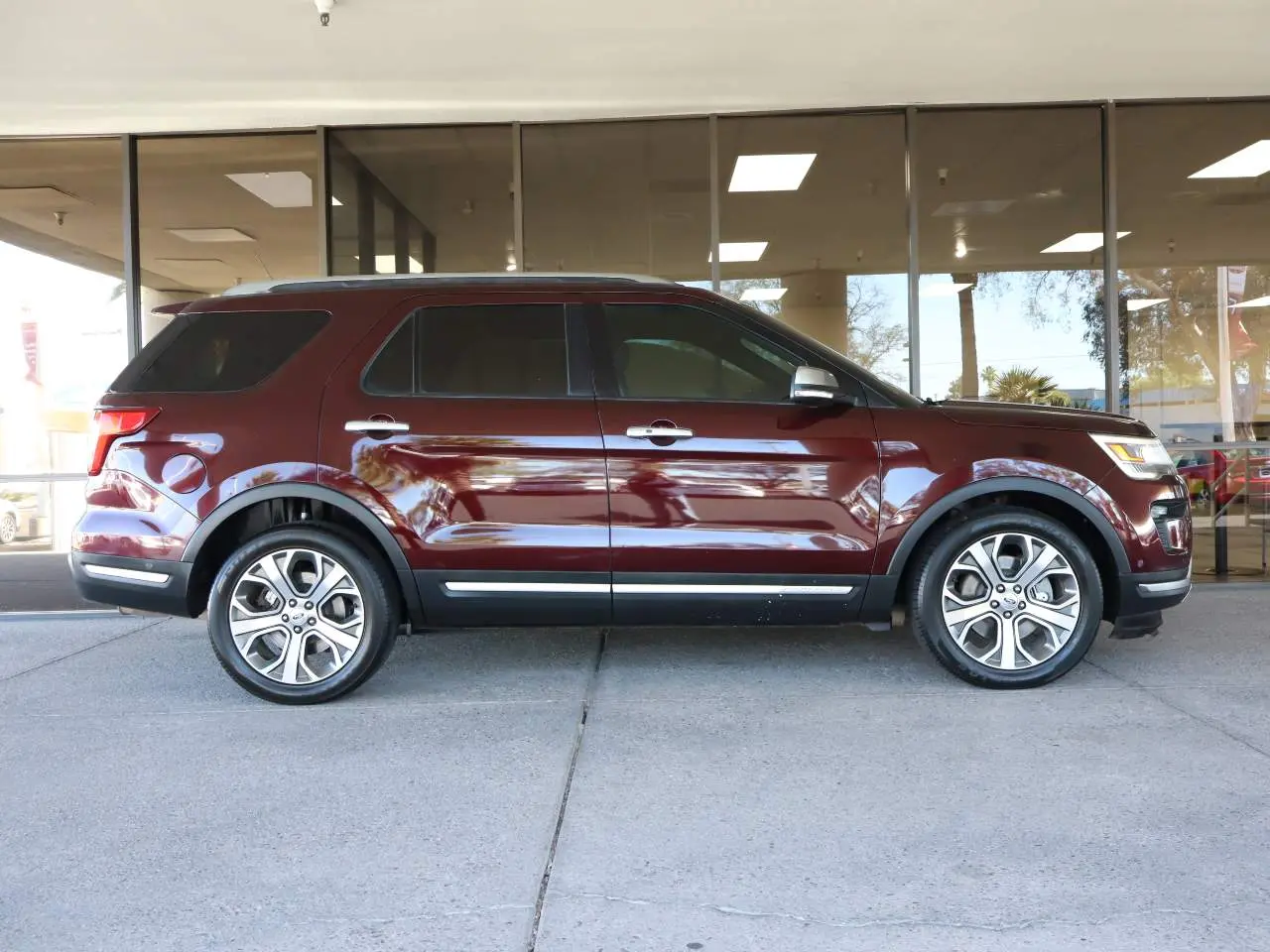 2018 Ford Explorer Platinum 4WD photo 5