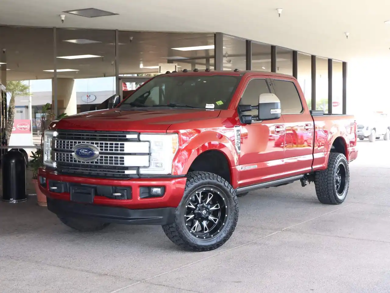 2017 Ford F-250 Platinum 4WD CrewCab 6-3/4' Box's photo