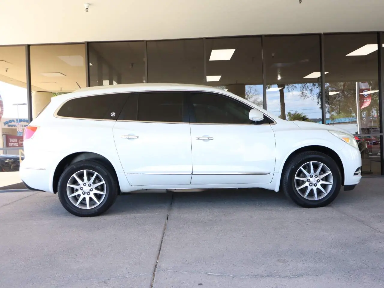 2016 Buick Enclave Leather photo 5