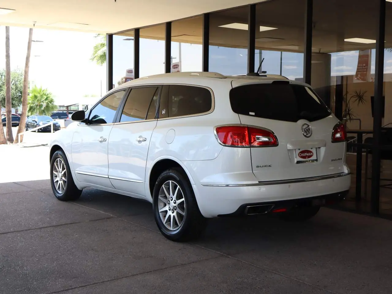 2016 Buick Enclave Leather photo 3