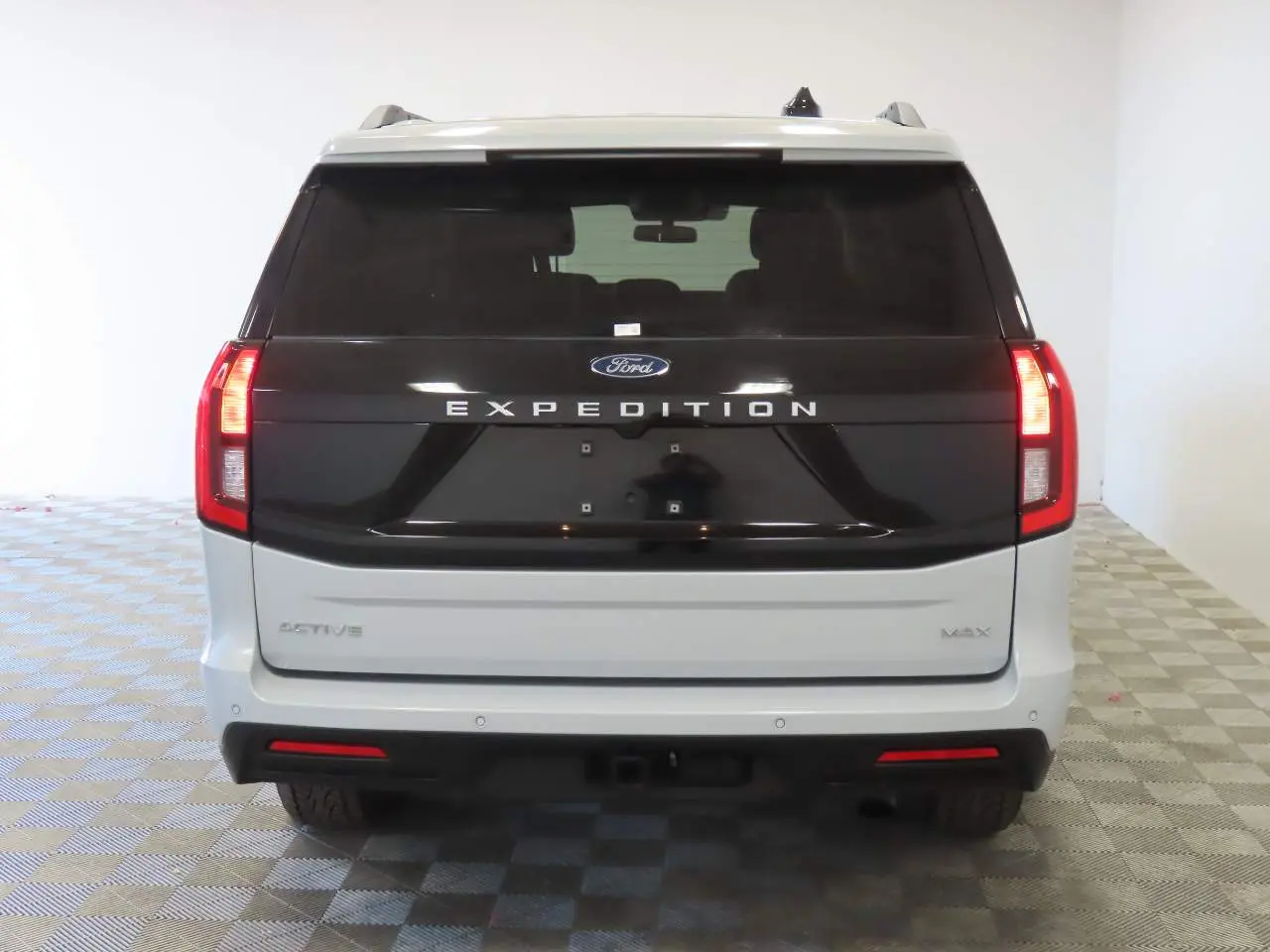 2025 Ford Expedition Active MAX photo 4
