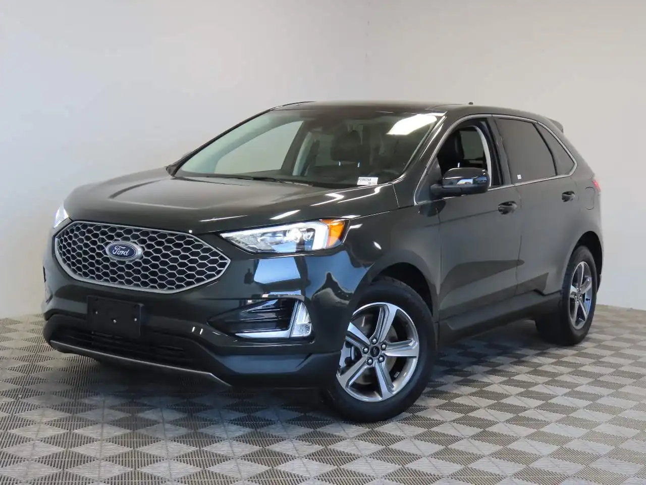 2023 Ford Edge SEL AWD's photo