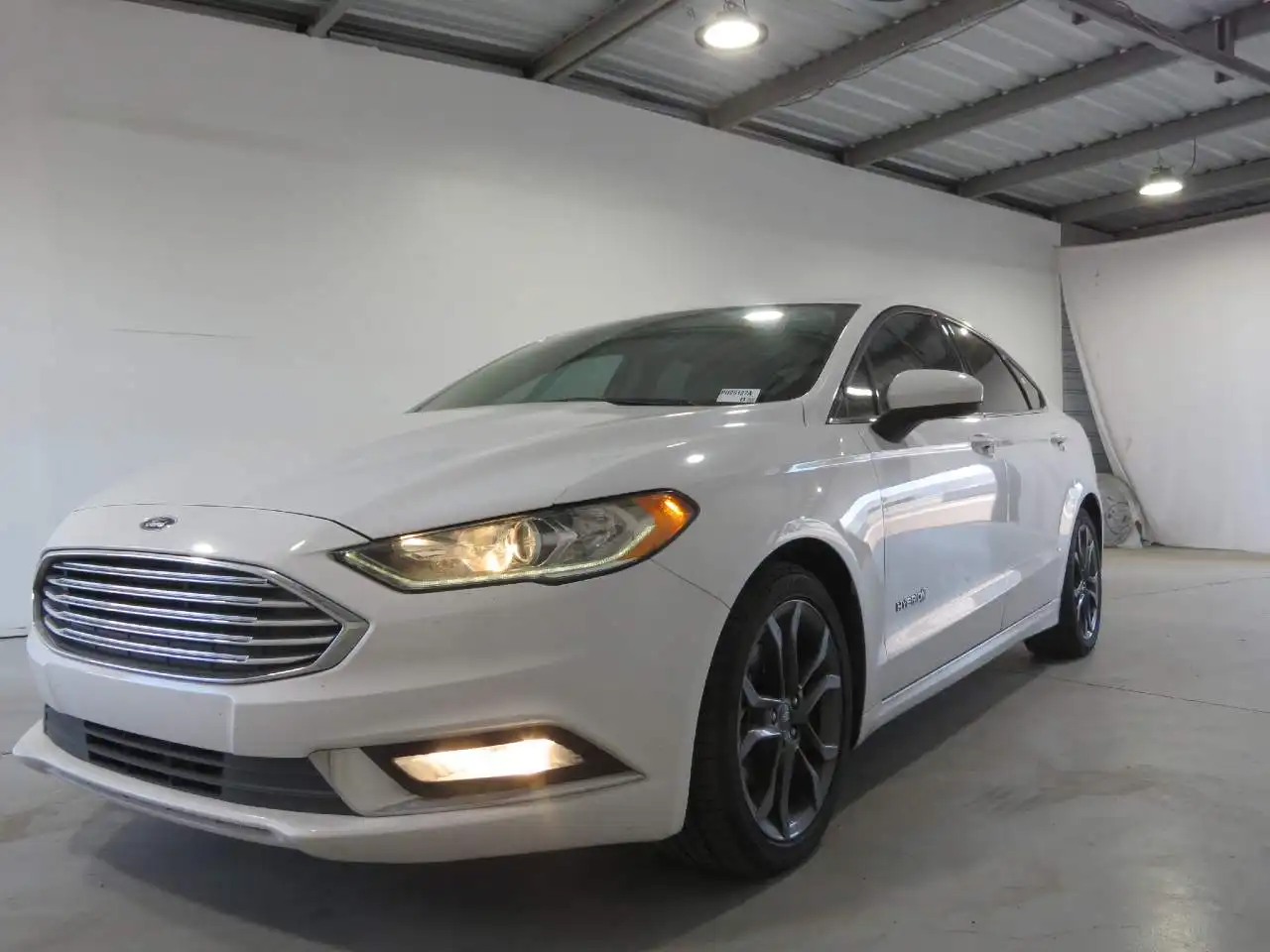 2018 Ford Fusion SE's photo