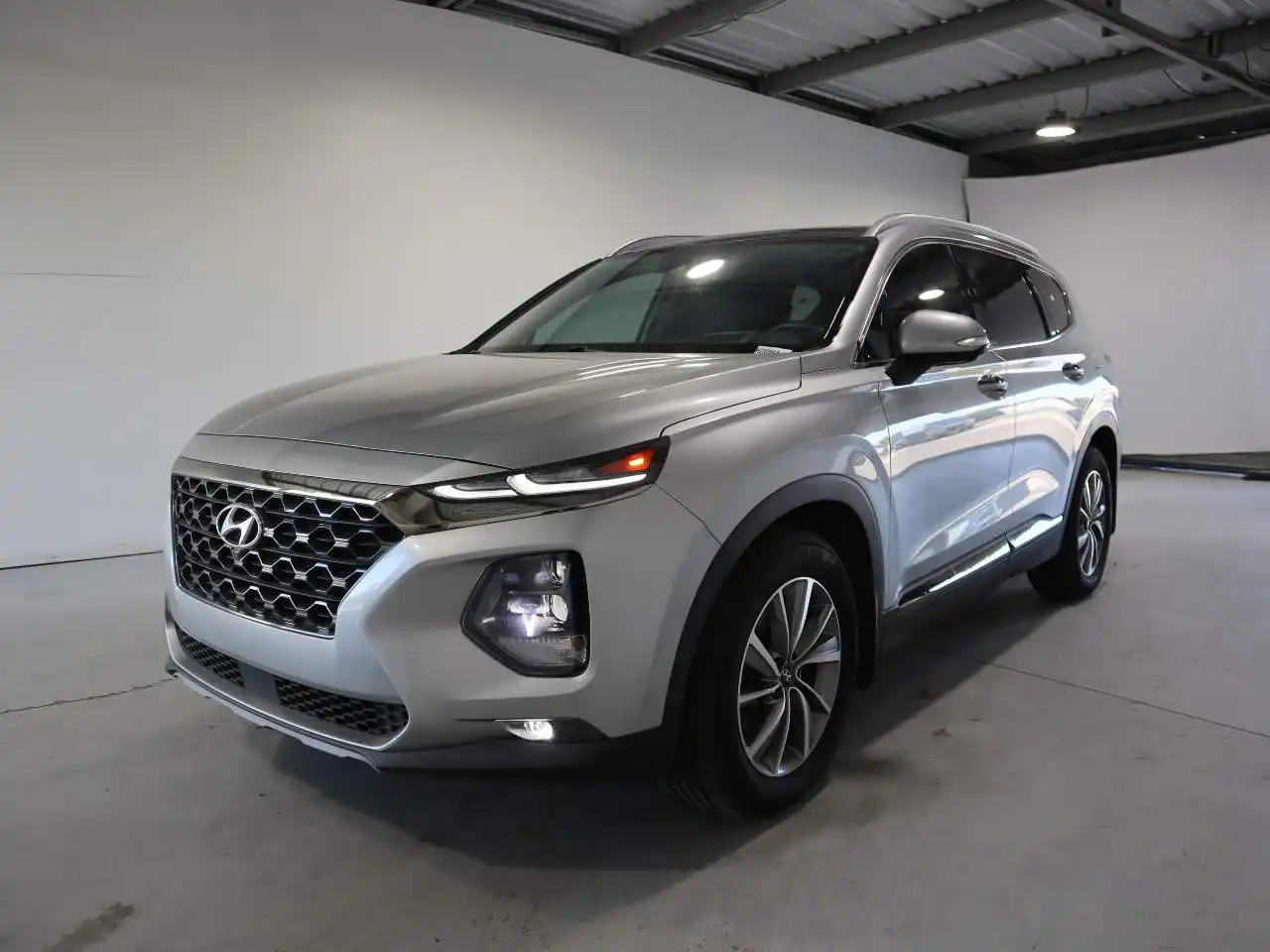 2020 Hyundai Santa Fe 2.4 Limited's photo