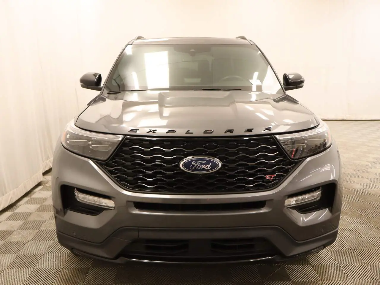 2023 Ford Explorer ST 4WD photo 4