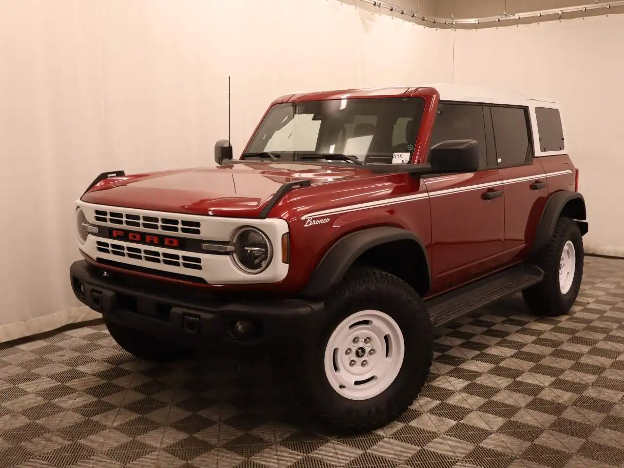 2026 Ford Bronco Heritage Edition 4x4's photo