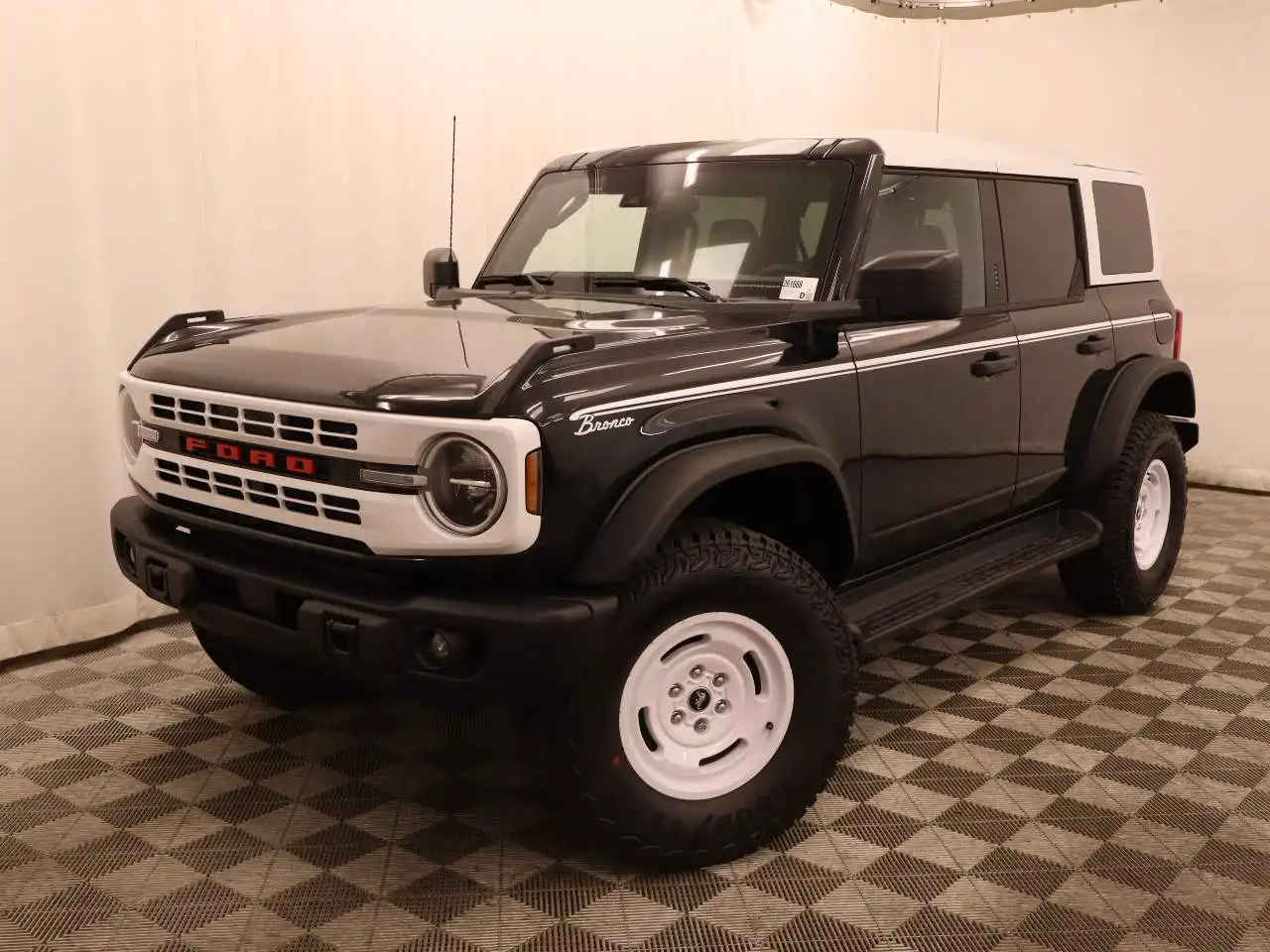 2026 Ford Bronco Heritage Edition 4x4's photo