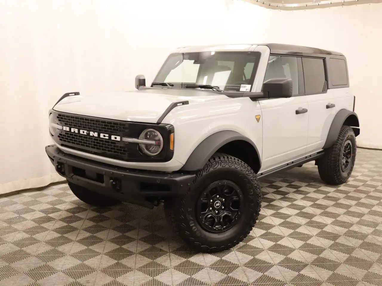2026 Ford Bronco Badlands 4WD's photo