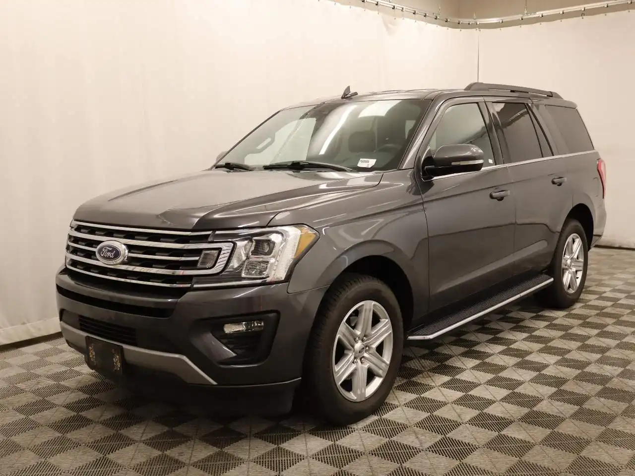 2020 Ford Expedition XLT's photo