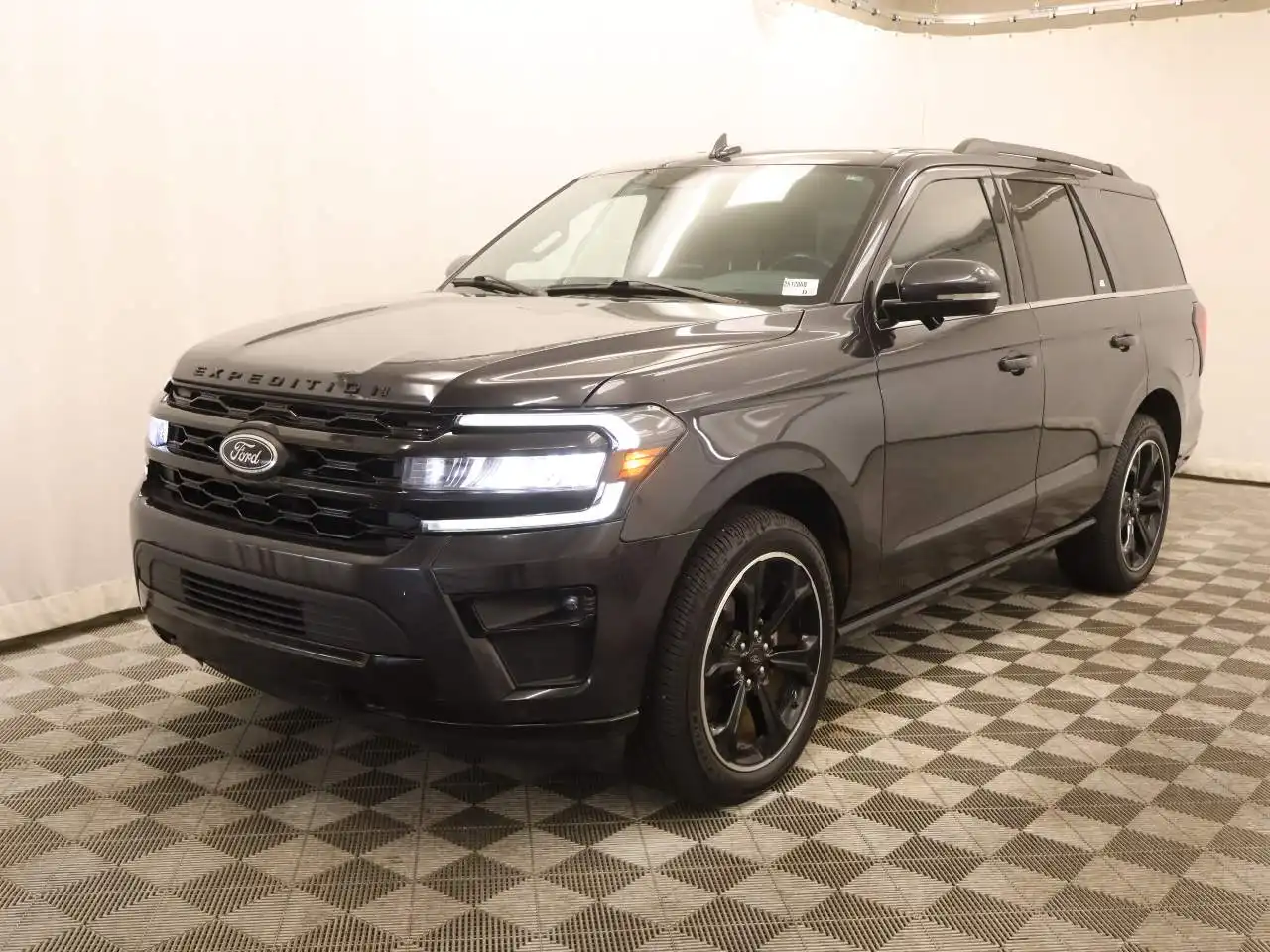 2024 Ford Expedition Limited 4X4's photo