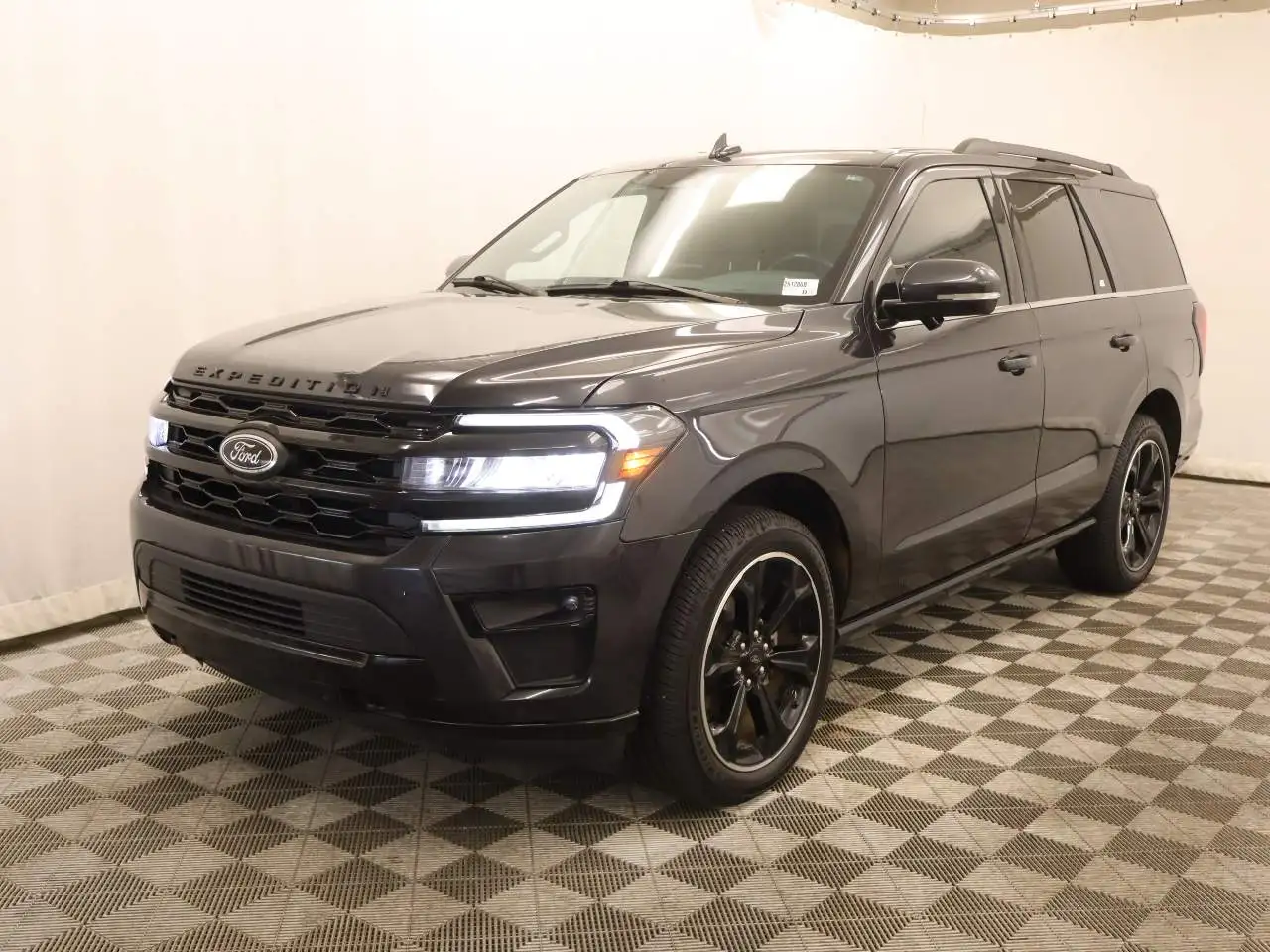 2024 Ford Expedition Limited 4X4's photo