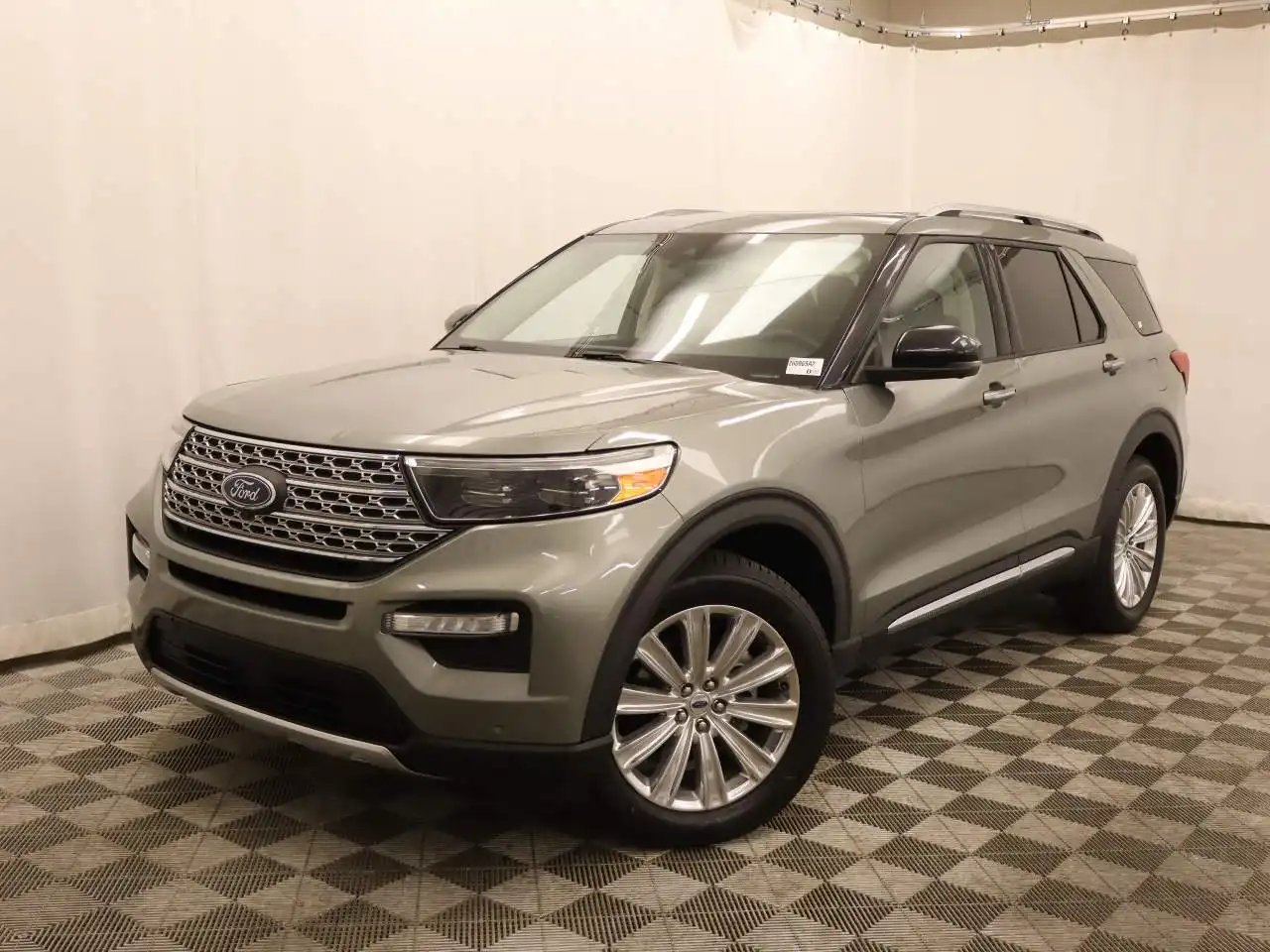 2020 Ford Explorer Limited 4WD's photo
