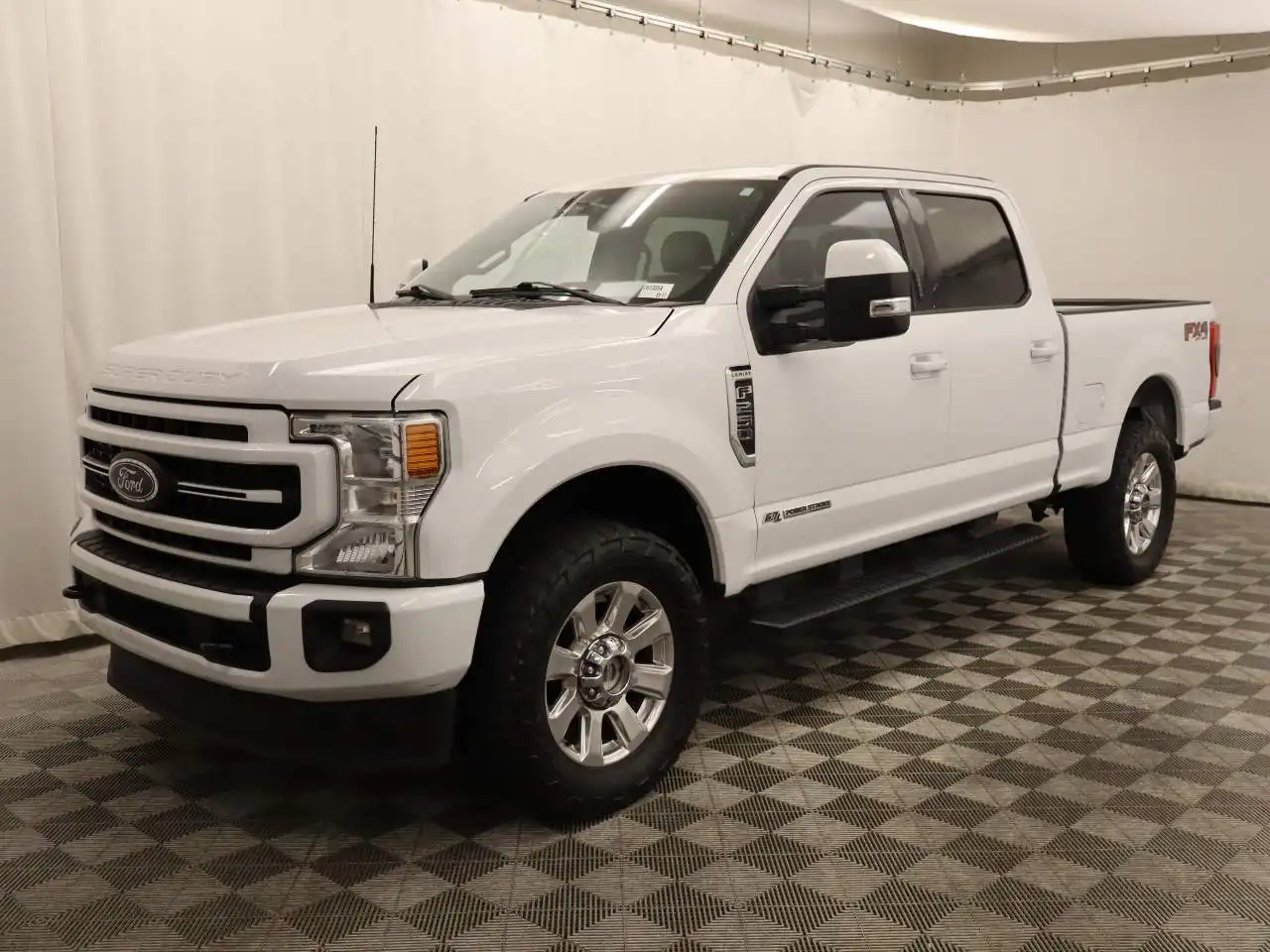 2022 Ford F-250 Lariat 4x4 Crew Cab 6-3/4' Box's photo