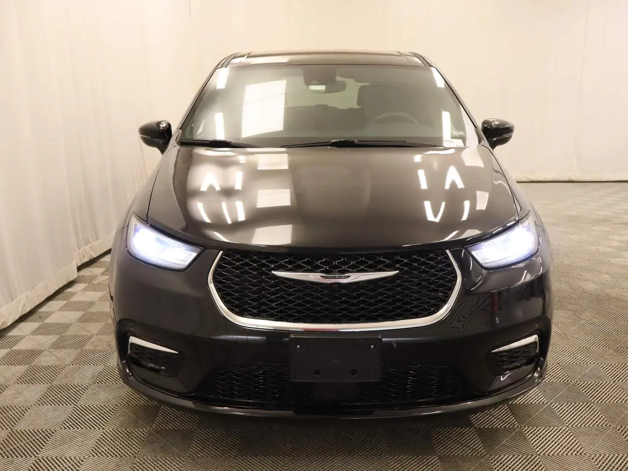 2025 Chrysler Pacifica Select photo 4