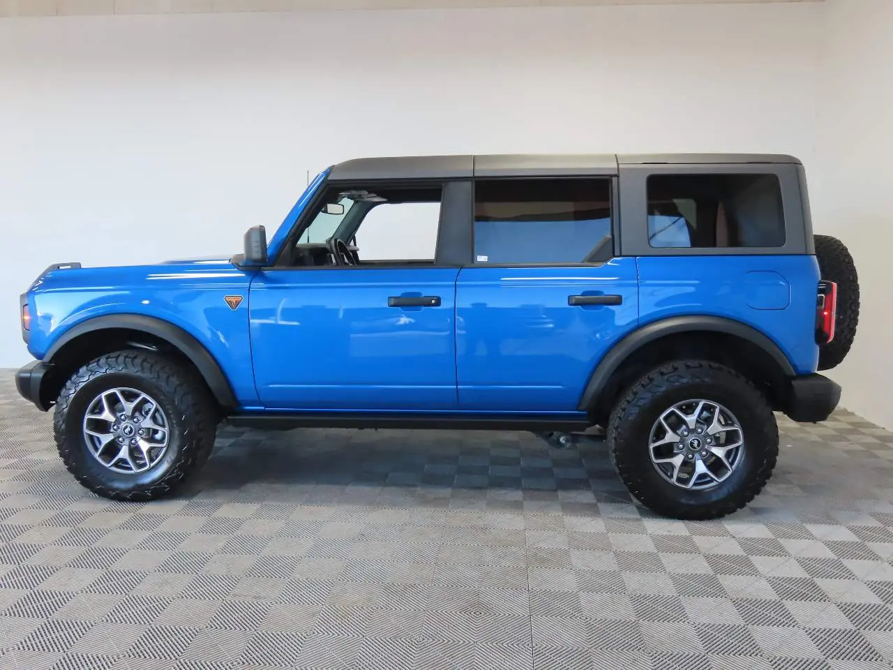 2025 Ford Bronco Badlands 4x4 photo 5