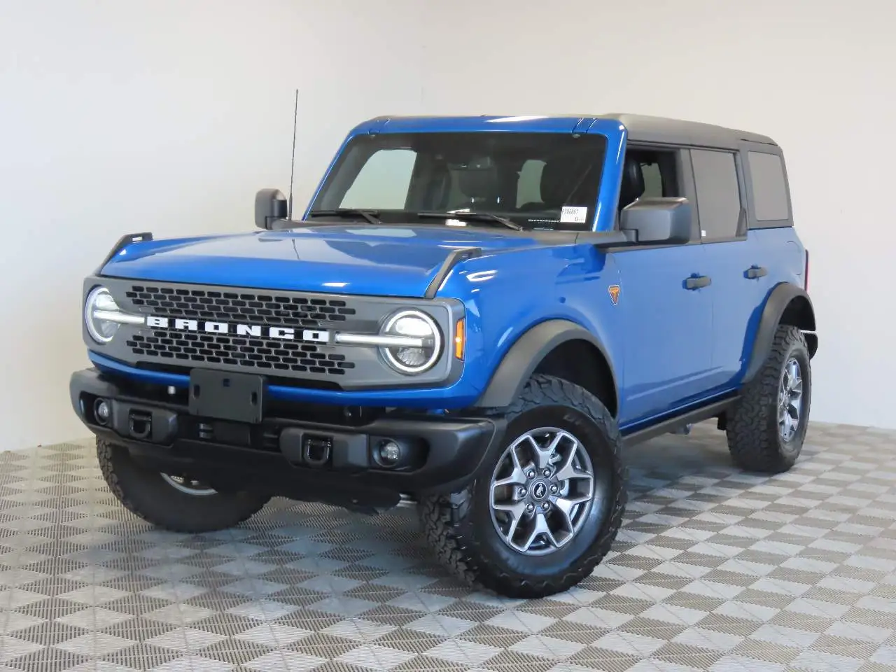2025 Ford Bronco Badlands 4x4 photo 1