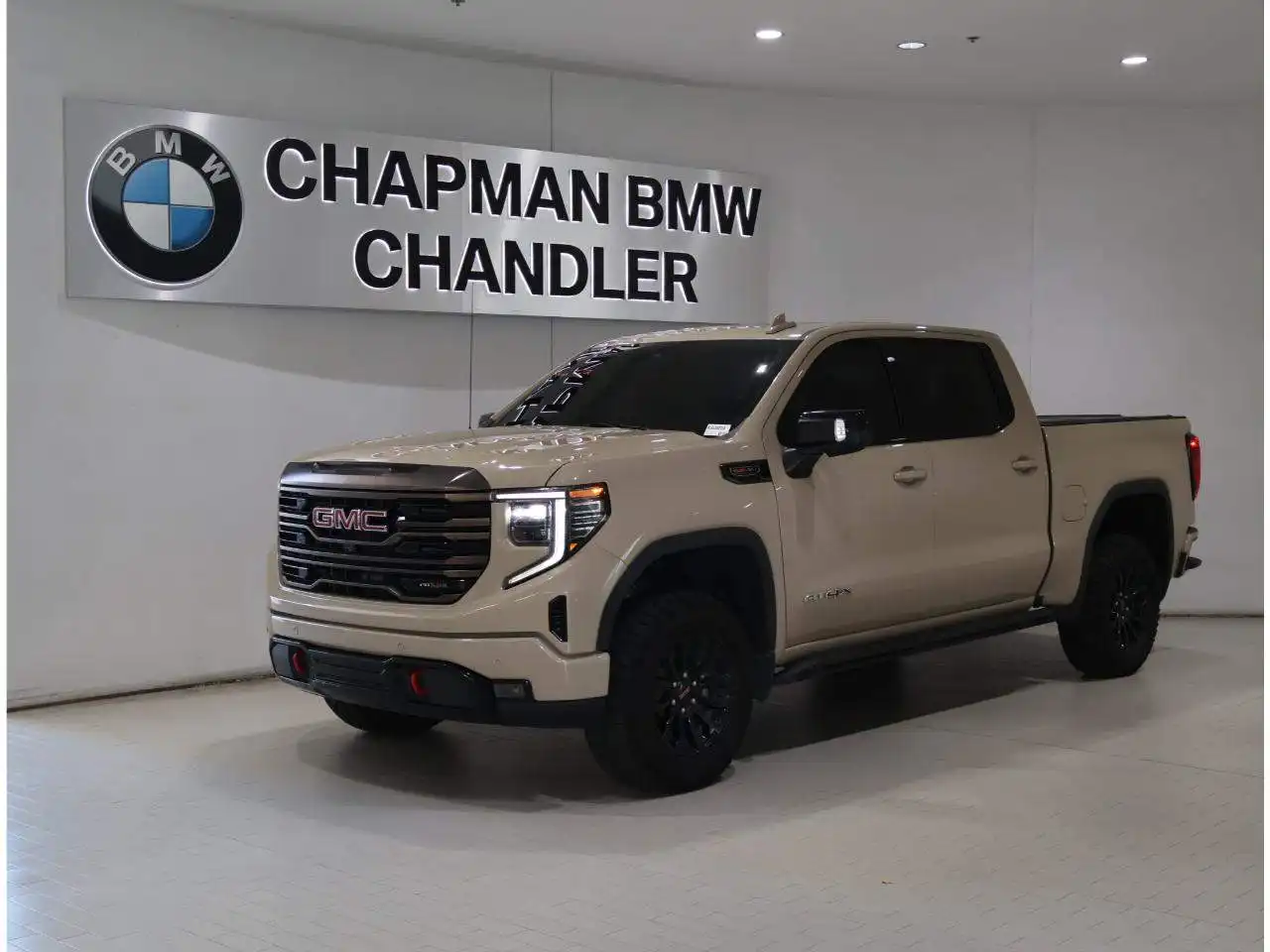 2022 GMC Sierra 4WD Crew Cab Short Box AT4X's photo