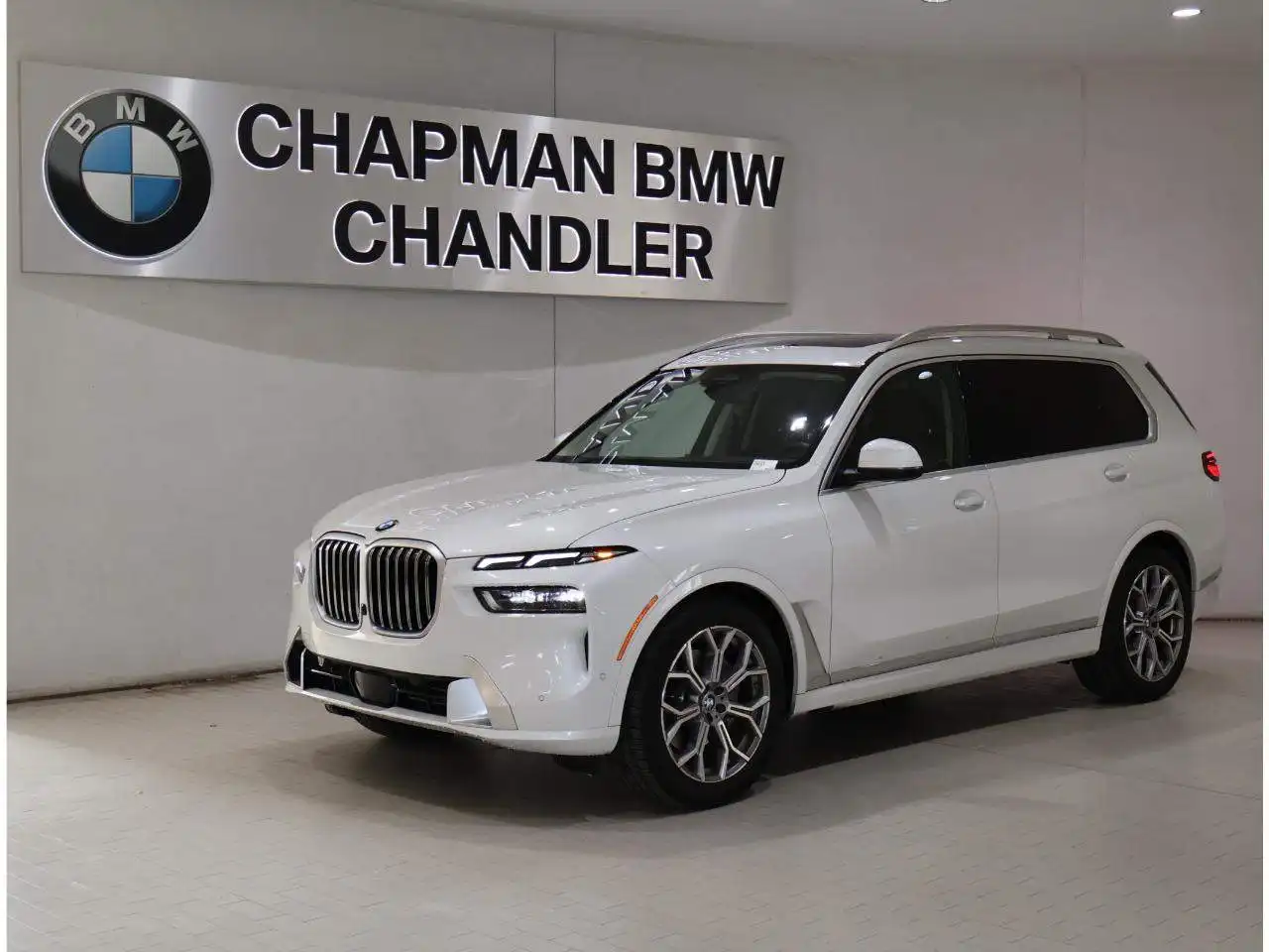 2023 BMW X7 xDrive40i's photo