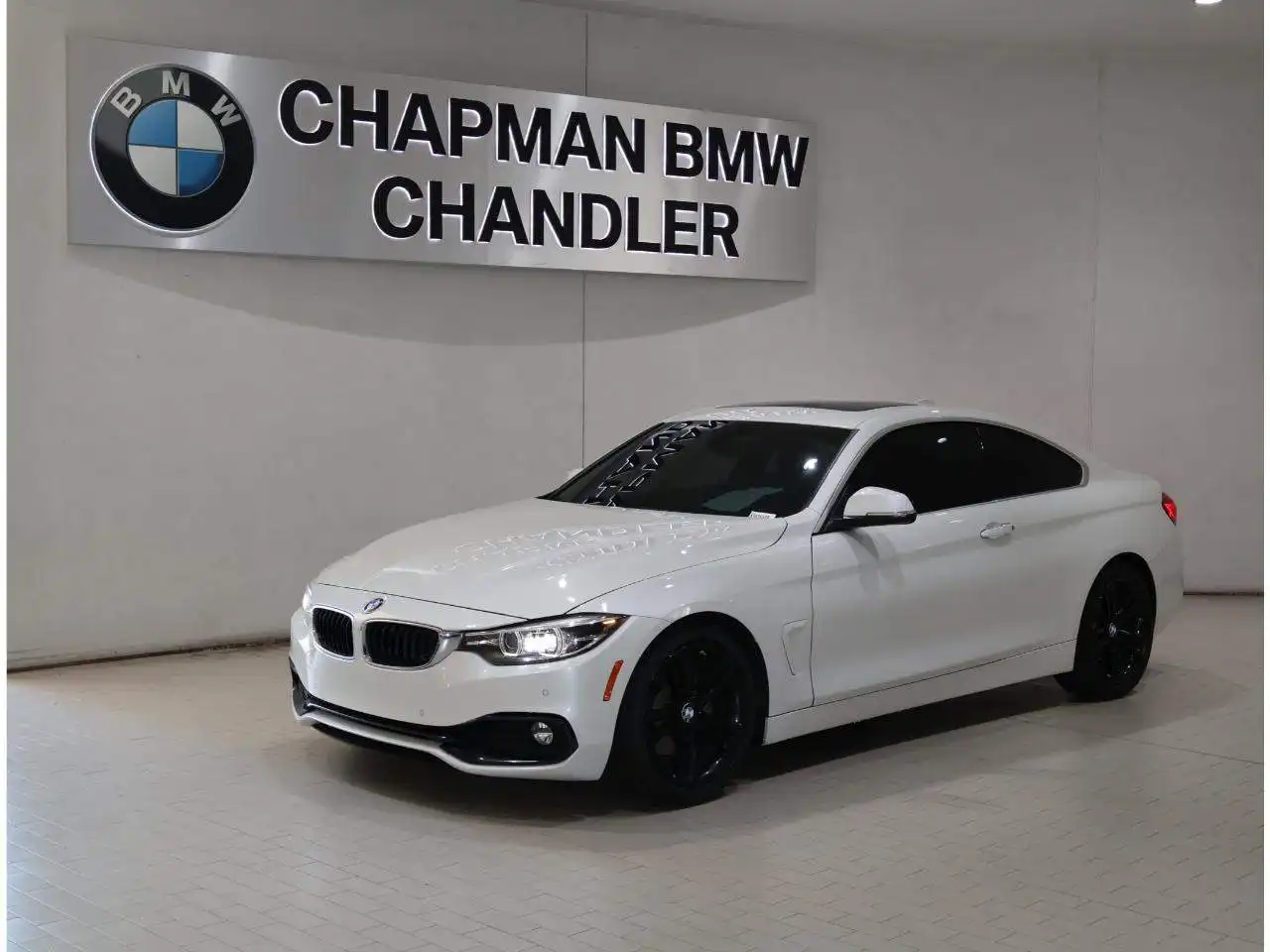2019 BMW 4 Series 430i Coupe's photo