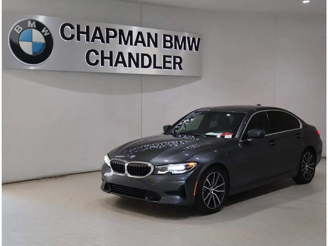 2019 BMW 3 Series 330i Sedan's photo