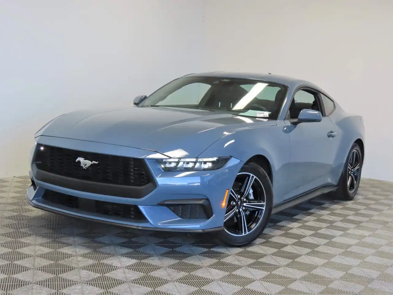 2025 Ford Mustang EcoBoost Fastback's photo