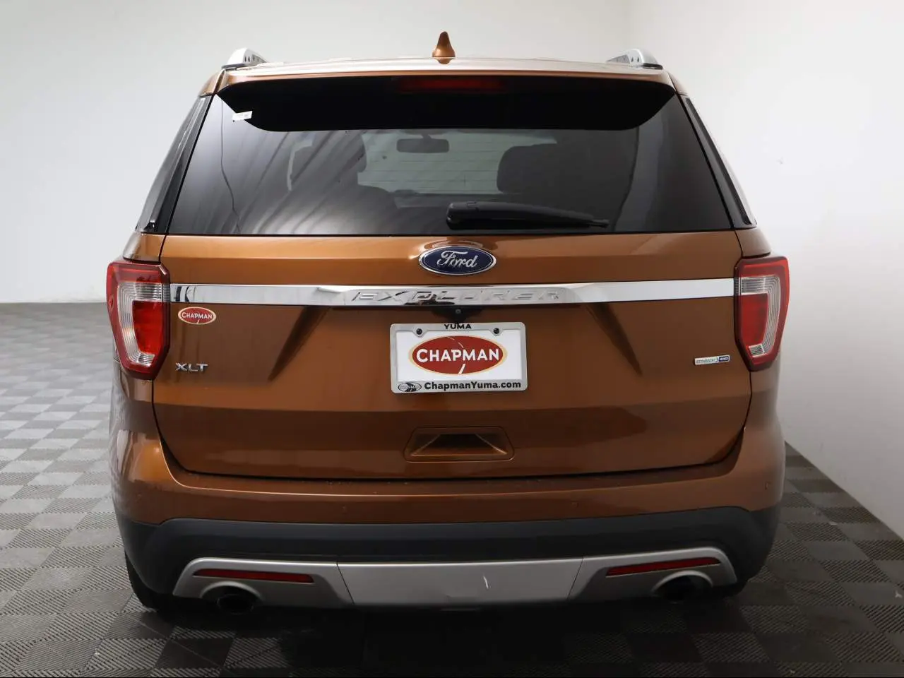 2017 Ford Explorer XLT 4WD photo 5