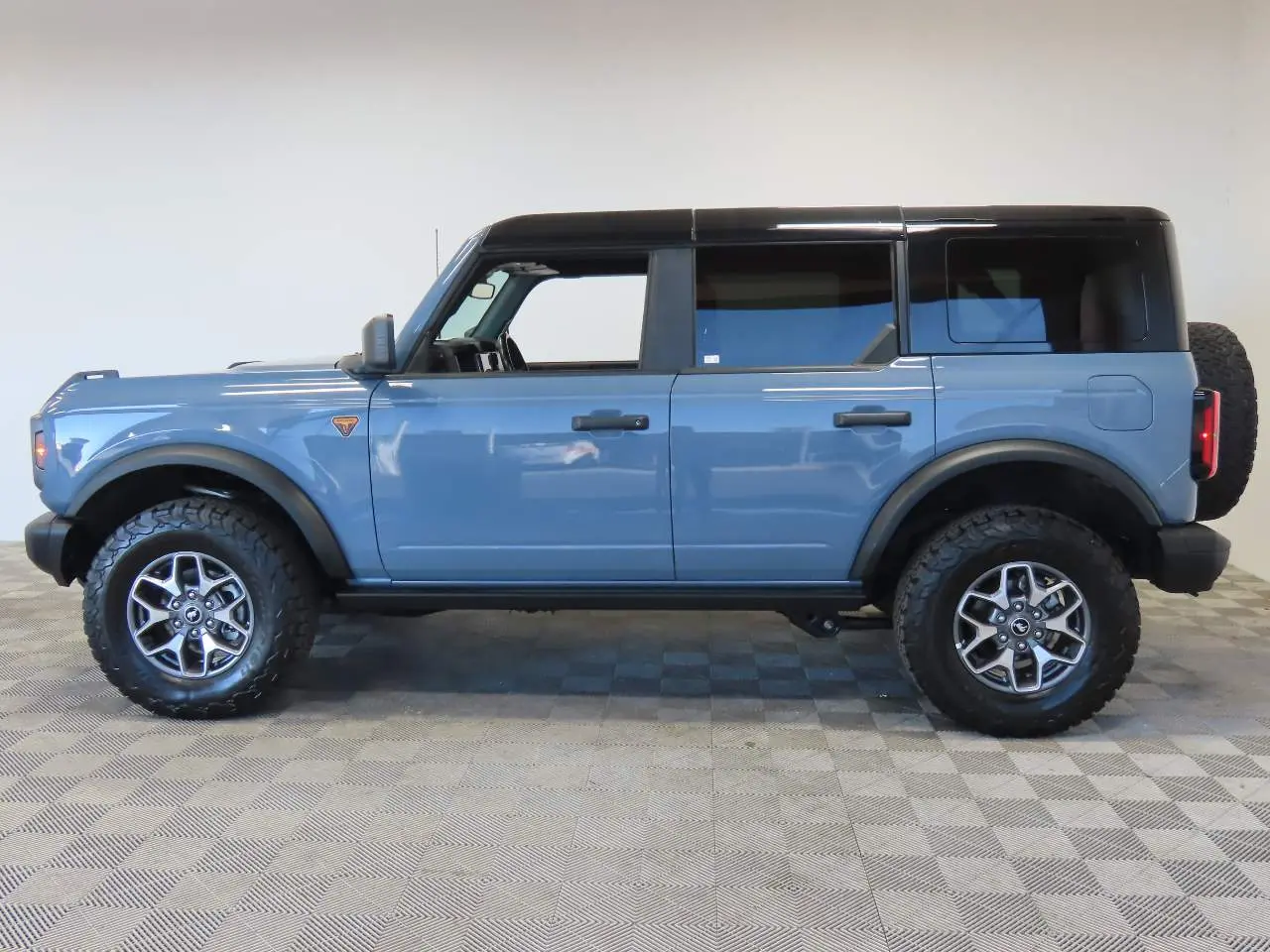 2025 Ford Bronco Badlands 4x4 photo 5