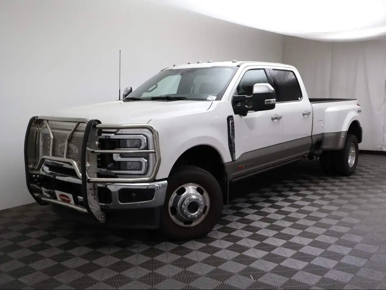 2025 Ford F-350 Lariat 4x4 Crew Cab 8' Box DRW's photo