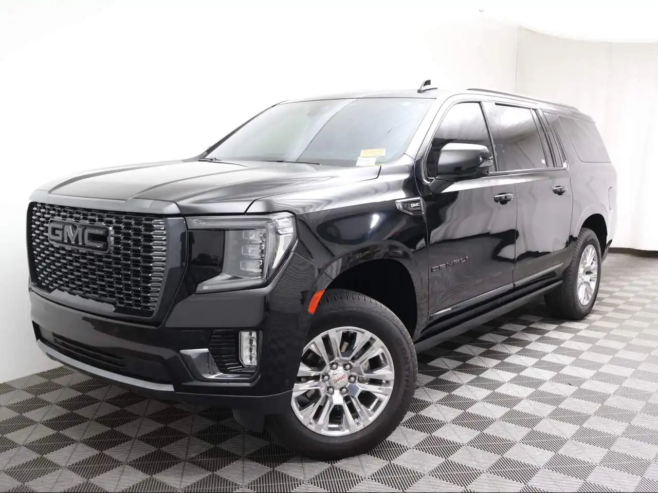 2023 GMC Yukon Denali Ultimate AWD's photo
