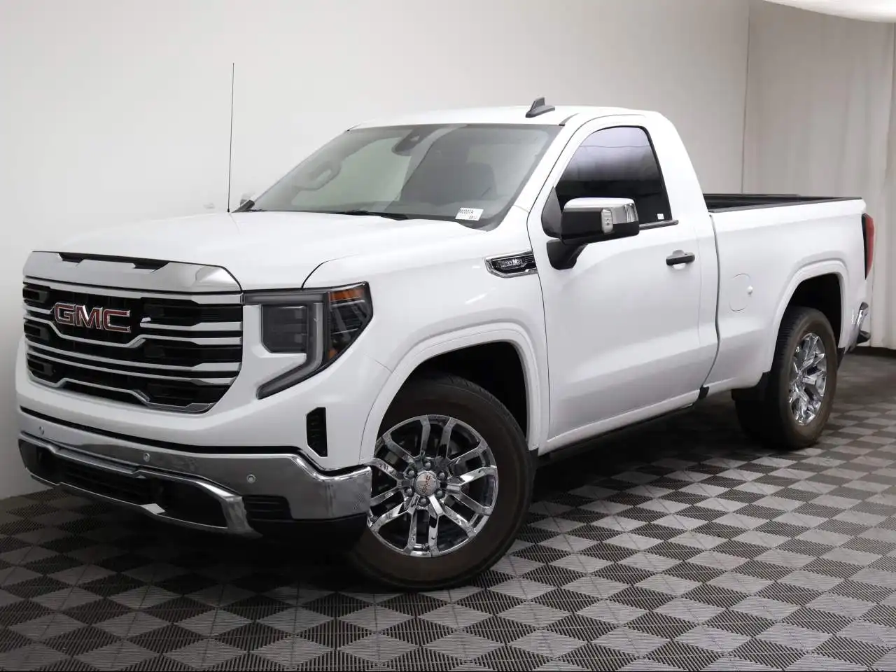 2024 GMC Sierra 4WD Regular Cab Standard Box Pro's photo