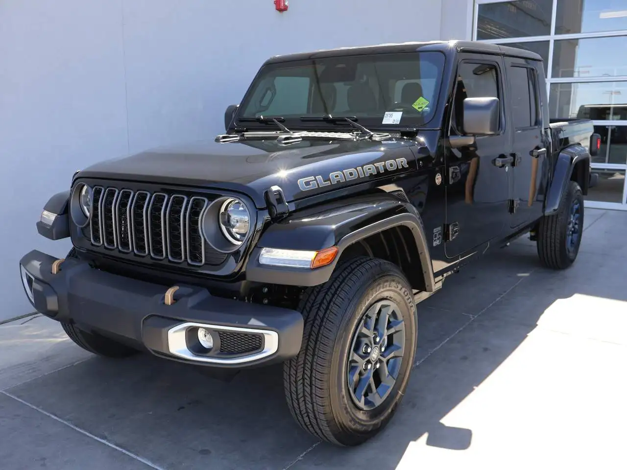 2026 Jeep Gladiator 85th Anniversary Edition Auto's photo