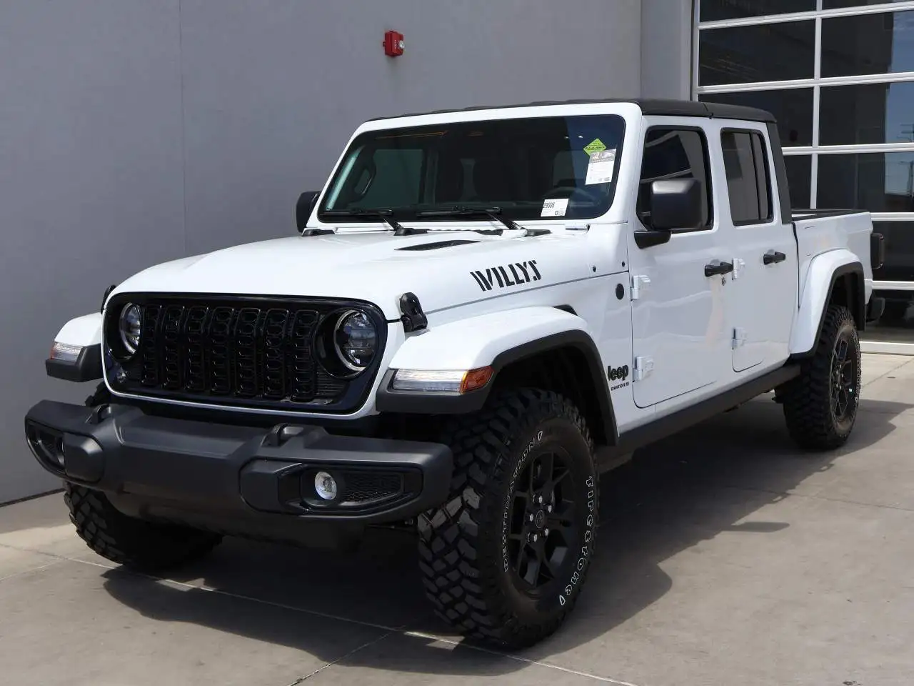 2026 Jeep Gladiator Willys Auto's photo