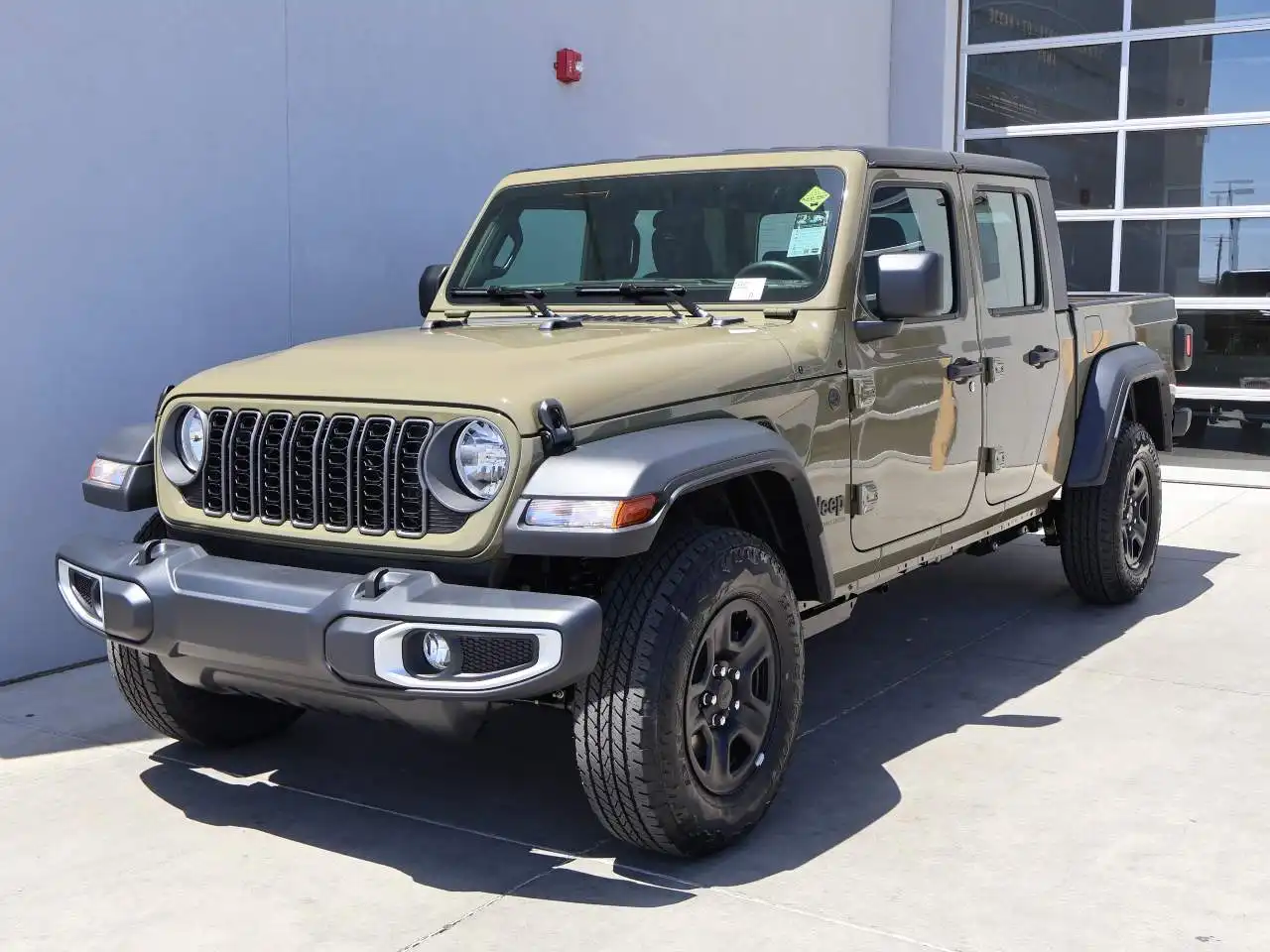 2026 Jeep Gladiator Sport Auto's photo