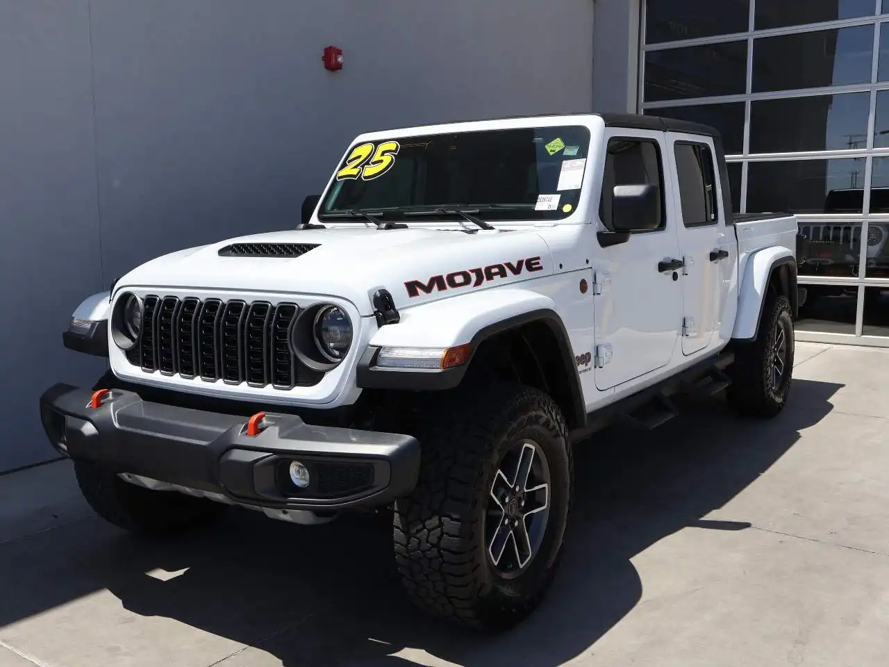 2025 Jeep Gladiator Mojave Auto's photo